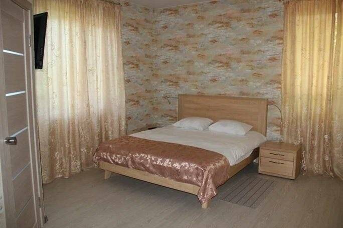 Номер стандарт с 1 двуспальной кроватью